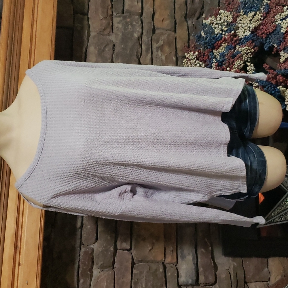 Ae SOFT & SEXY  COLD SHOULDER TOP SZ M